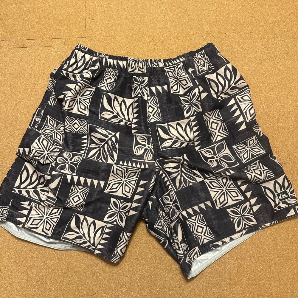 Quiksilver Swim Trunks Mens Medium Black‎ Tribal Print Waterman Board Shorts 7in